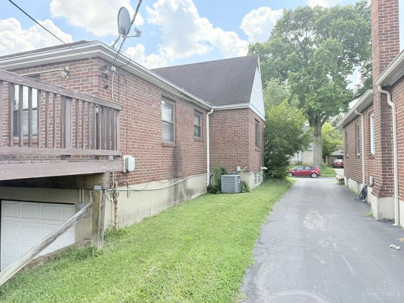 1812 Larchwood Place, Cincinnati, OH 45237 Photo 19
