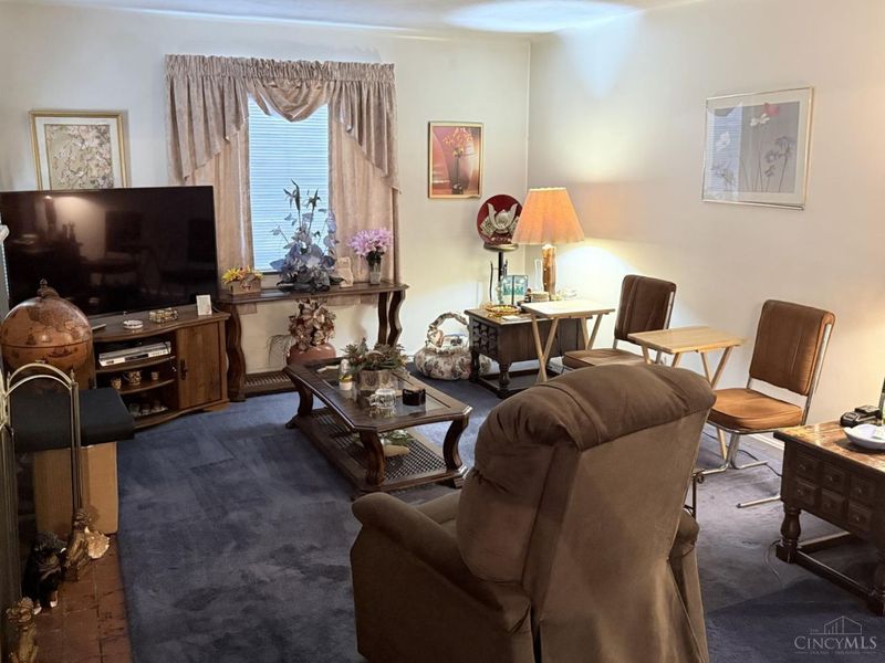 1812 Larchwood Place, Cincinnati, OH 45237 Photo 4