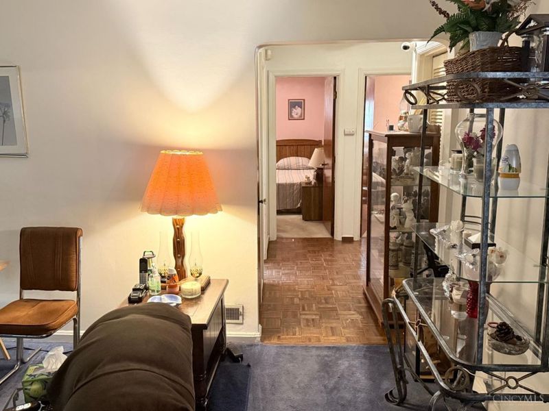 1812 Larchwood Place, Cincinnati, OH 45237 Photo 5
