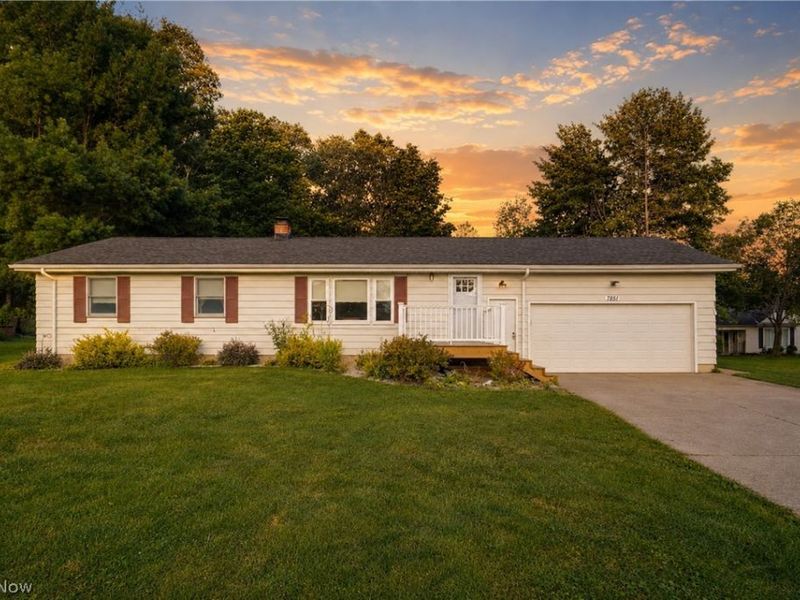 7851 N Boyden Road, Sagamore Hills, OH 44067 Photo 1