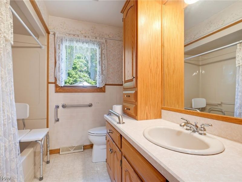 7851 N Boyden Road, Sagamore Hills, OH 44067 Photo 16