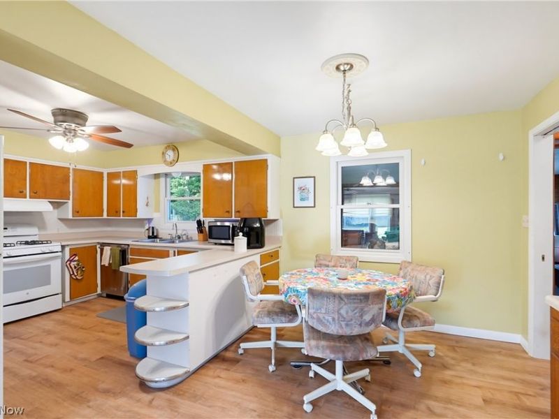 7851 N Boyden Road, Sagamore Hills, OH 44067 Photo 6