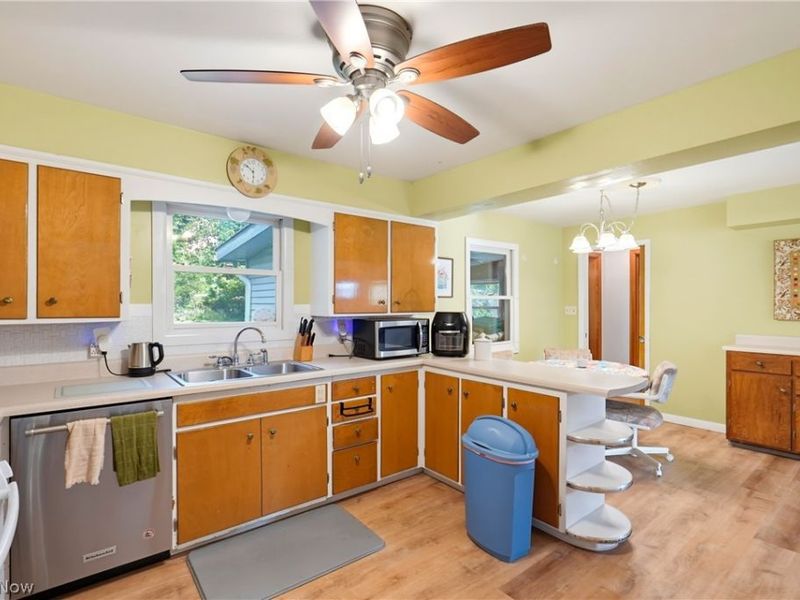 7851 N Boyden Road, Sagamore Hills, OH 44067 Photo 9