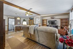 1118 Woodville Circle photo 4