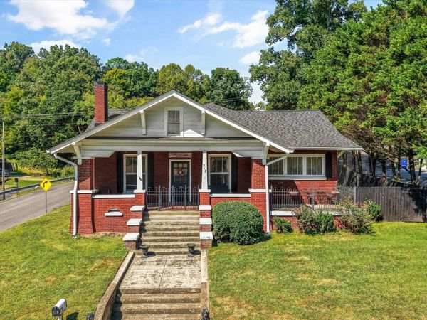 518 N Main Street St, Clinton, TN 37716