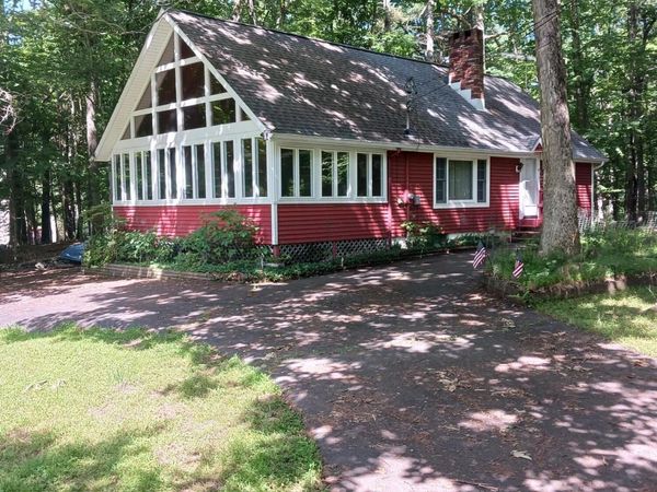 107 Fawn Lake Drive , Dingmans Ferry, PA 18328