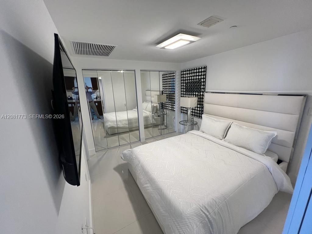 485 Brickell Ave , Unit 2109, Miami, FL 33131 Photo