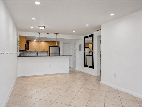 1975 Normandy Dr, Unit 303, Miami Beach, FL 33141