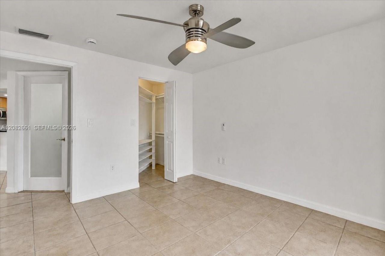 1975 Normandy Dr, Unit 303, Miami Beach, FL 33141 Photo