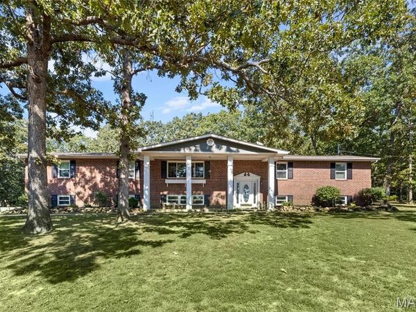 1466 Neff Road, St Clair, MO 63077
