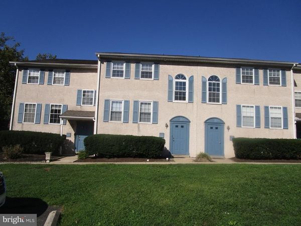 44 S S. LANSDOWNE AVE. AVENUE , Unit 202, LANSDOWNE, PA 19050