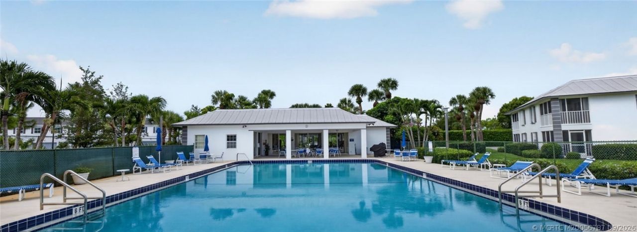 803 SE Central Parkway , Unit 9, Stuart, FL 34994 Photo