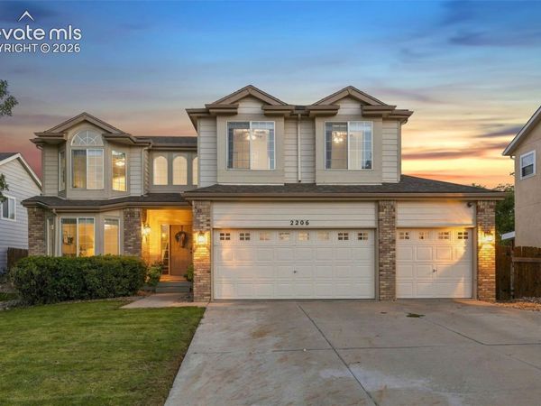 2206 Settlers Drive, Pueblo, CO 81008