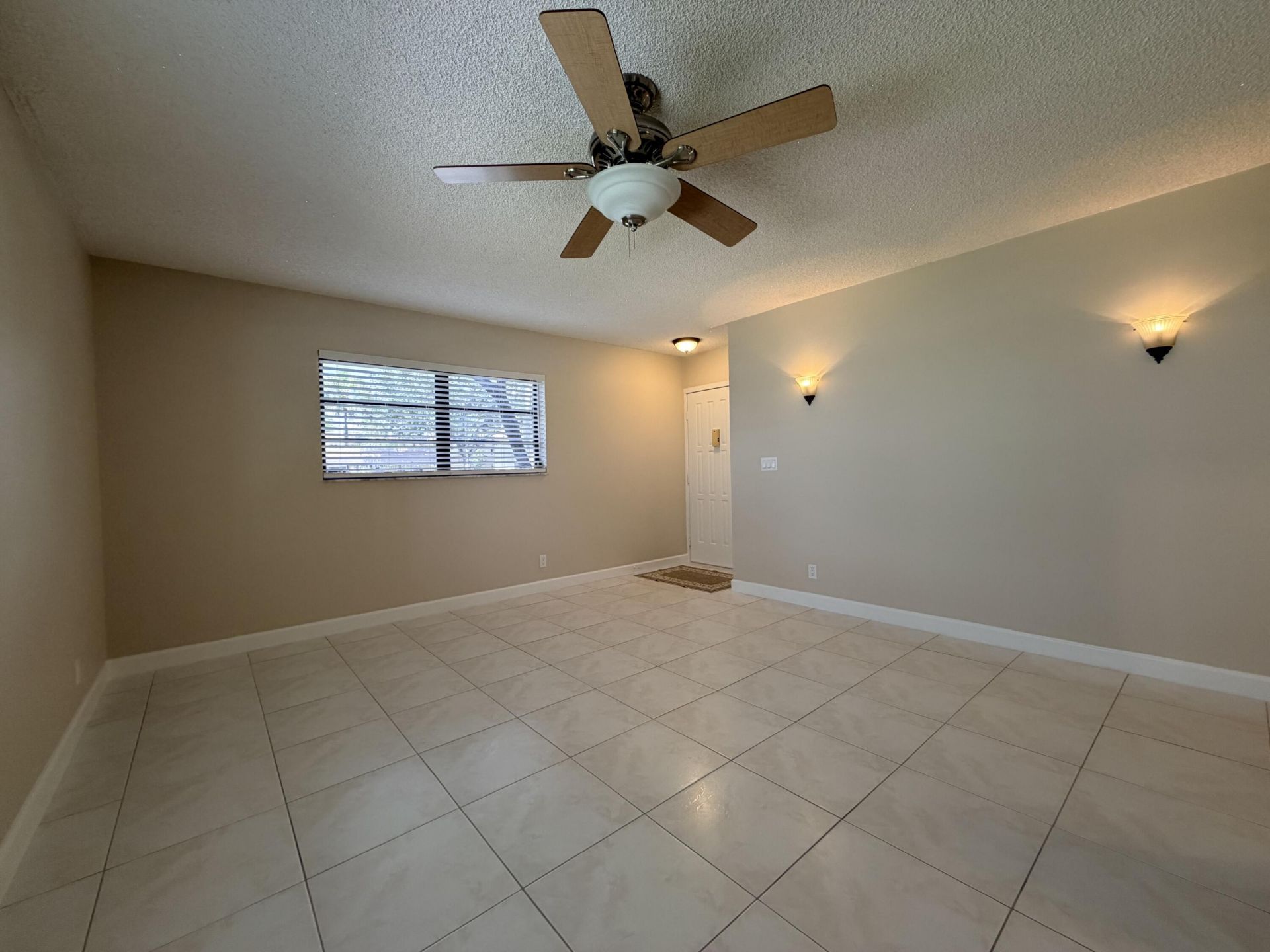 7625 NW 79th Avenue, Unit 107, Tamarac, FL 33321 Photo