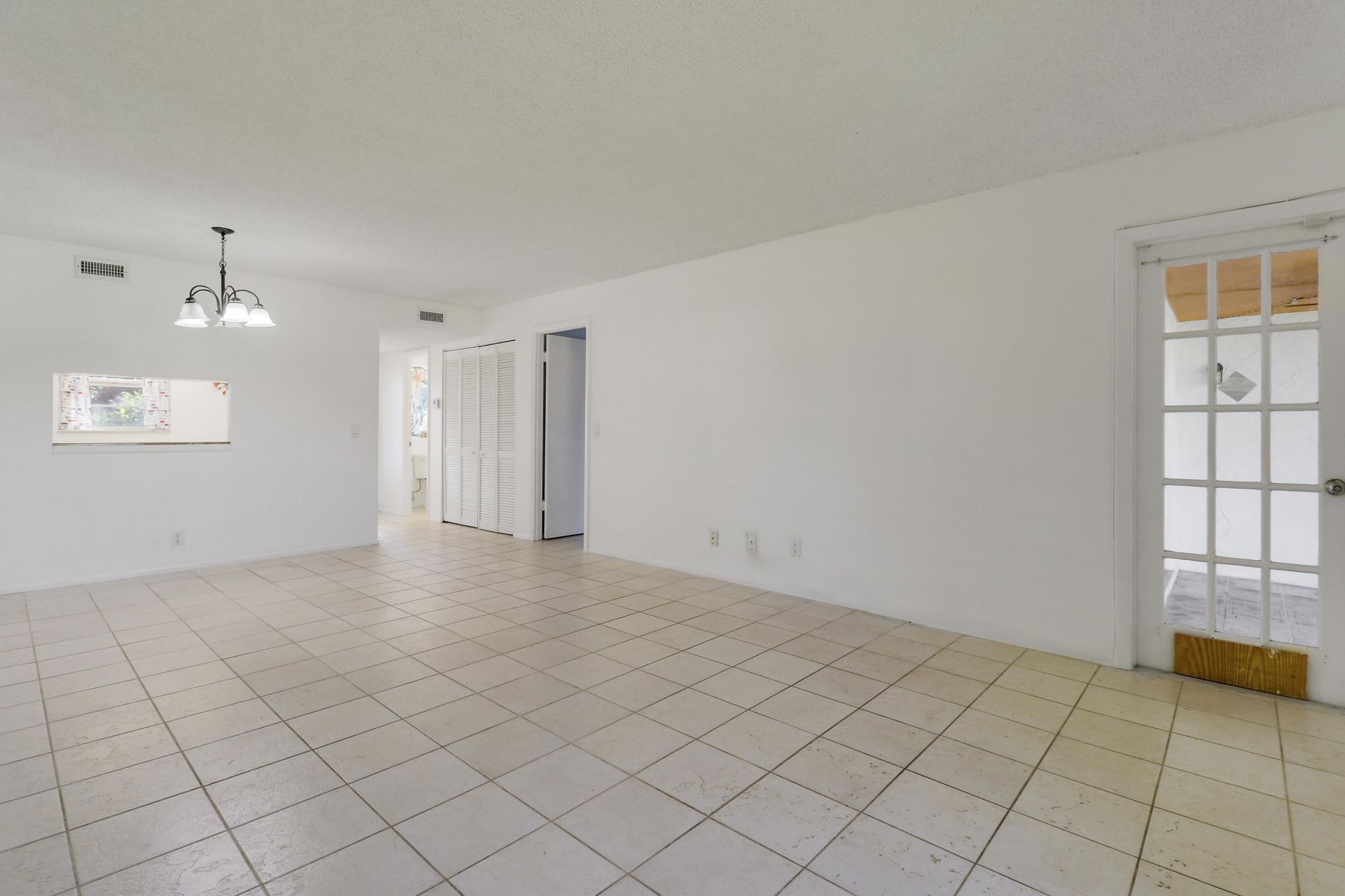 12008 Poinciana Boulevard, Unit 108, Royal Palm Beach, FL 33411 Photo