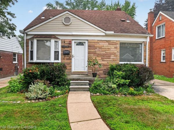 22311 Cleveland Street , Dearborn, Mi 48124