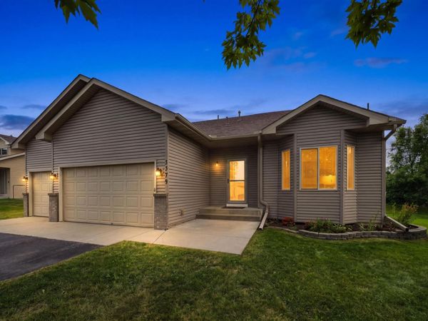 1379 Landings Lane, Watertown, MN 55388