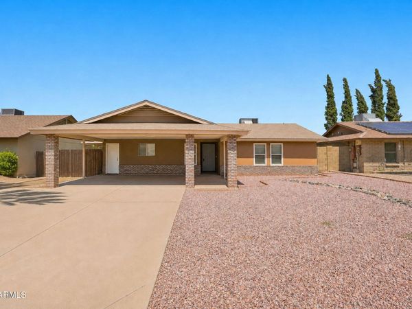 332 W KERRY Lane, Phoenix, AZ 85027
