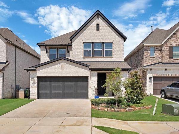2585 Four Roses Drive, Lewisville, TX 75056
