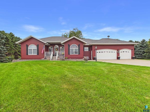 23449 451 Ave, Madison, SD 57042