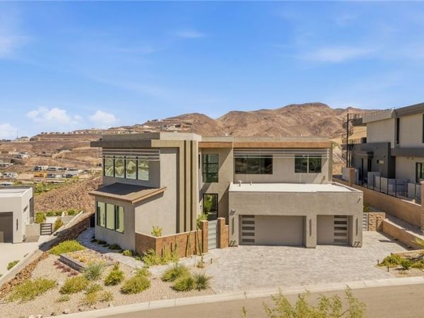 668 Dragon Peak Drive, Henderson, NV 89012