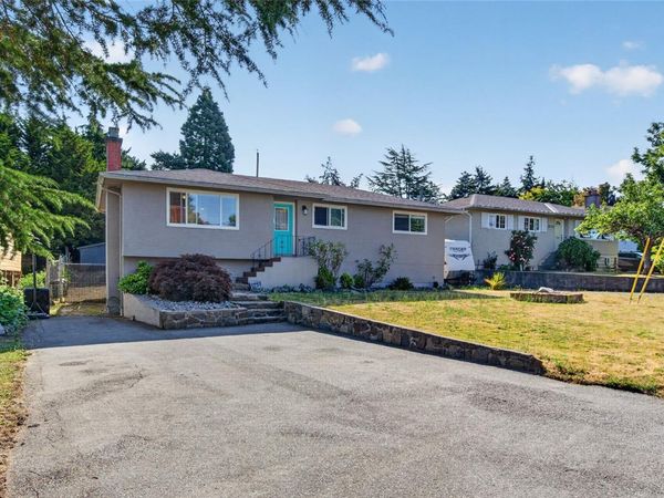 4257 CAREY Rd , Saanich, BC V8Z 4H1