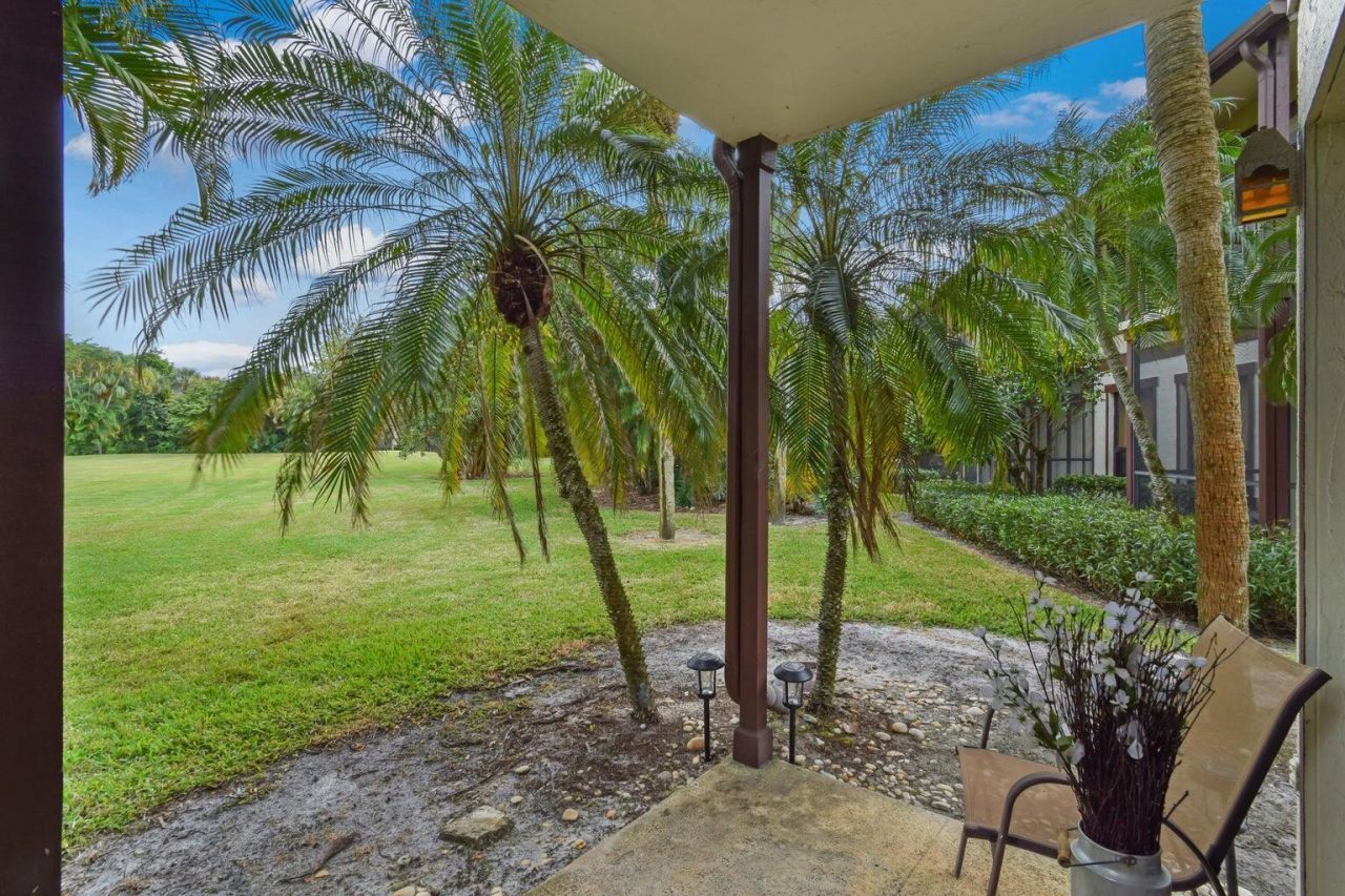 13334 Polo Club Road, Unit 250, Wellington, FL 33414 Photo