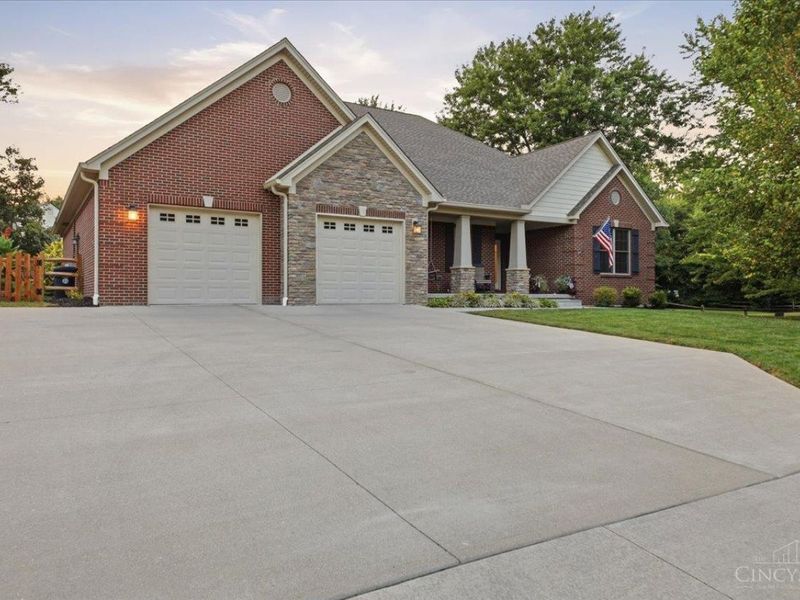 5873 Kenwood Road, Madeira, OH 45243 Photo 1