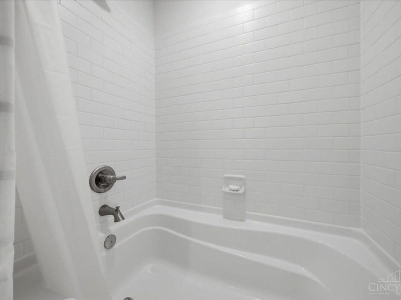 5873 Kenwood Road, Madeira, OH 45243 Photo 46