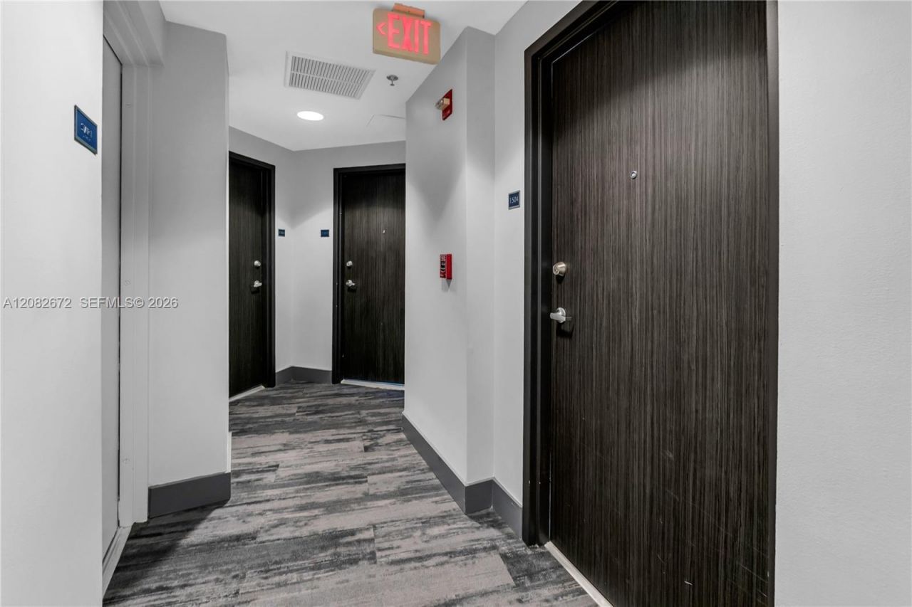 6515 E Collins Ave, Unit 1504, Miami Beach, FL 33141 Photo