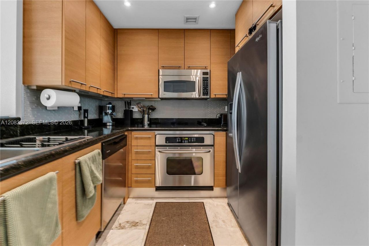 6515 E Collins Ave, Unit 1504, Miami Beach, FL 33141 Photo
