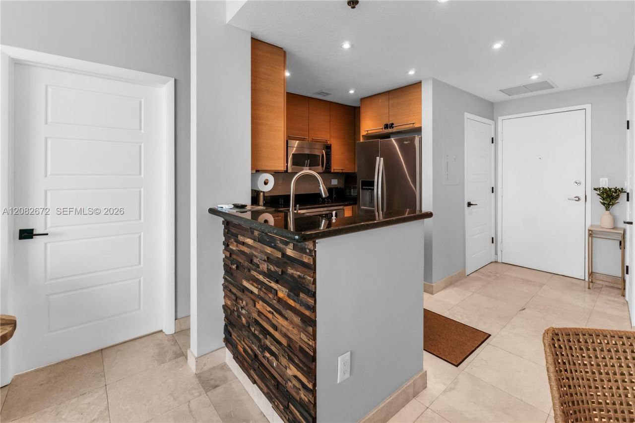 6515 E Collins Ave, Unit 1504, Miami Beach, FL 33141 Photo