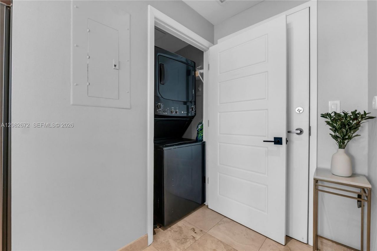 6515 E Collins Ave, Unit 1504, Miami Beach, FL 33141 Photo