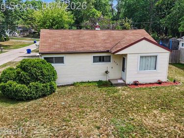 275 Rivard Boulevard, Waterford Township, Mi 48327