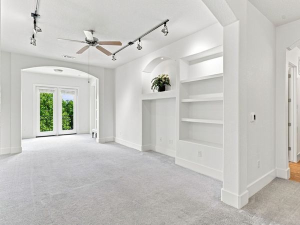 2600 Hillsboro Pike, Unit 327, Nashville, TN 37212