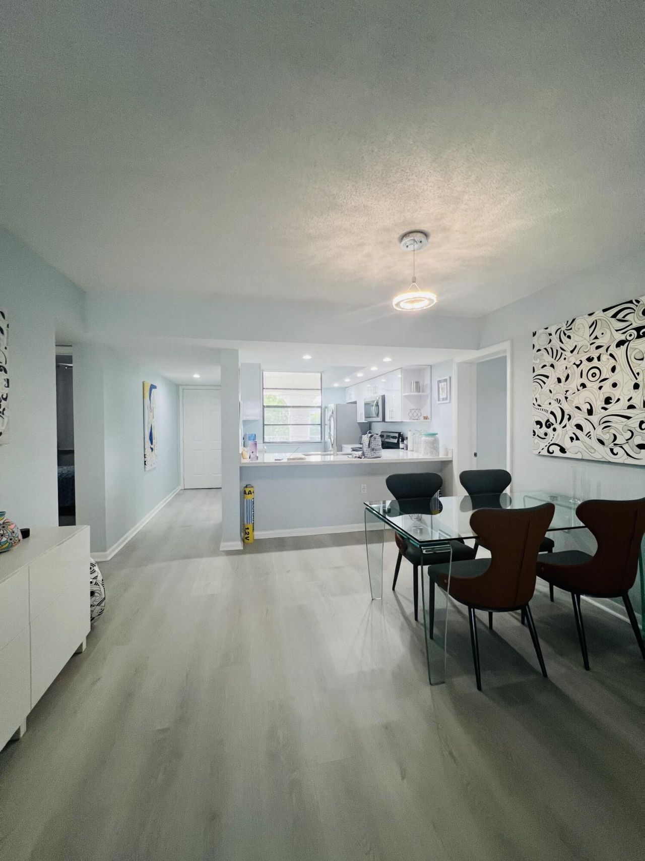 3635 Whitehall Drive, Unit 404, West Palm Beach, FL 33401 Photo
