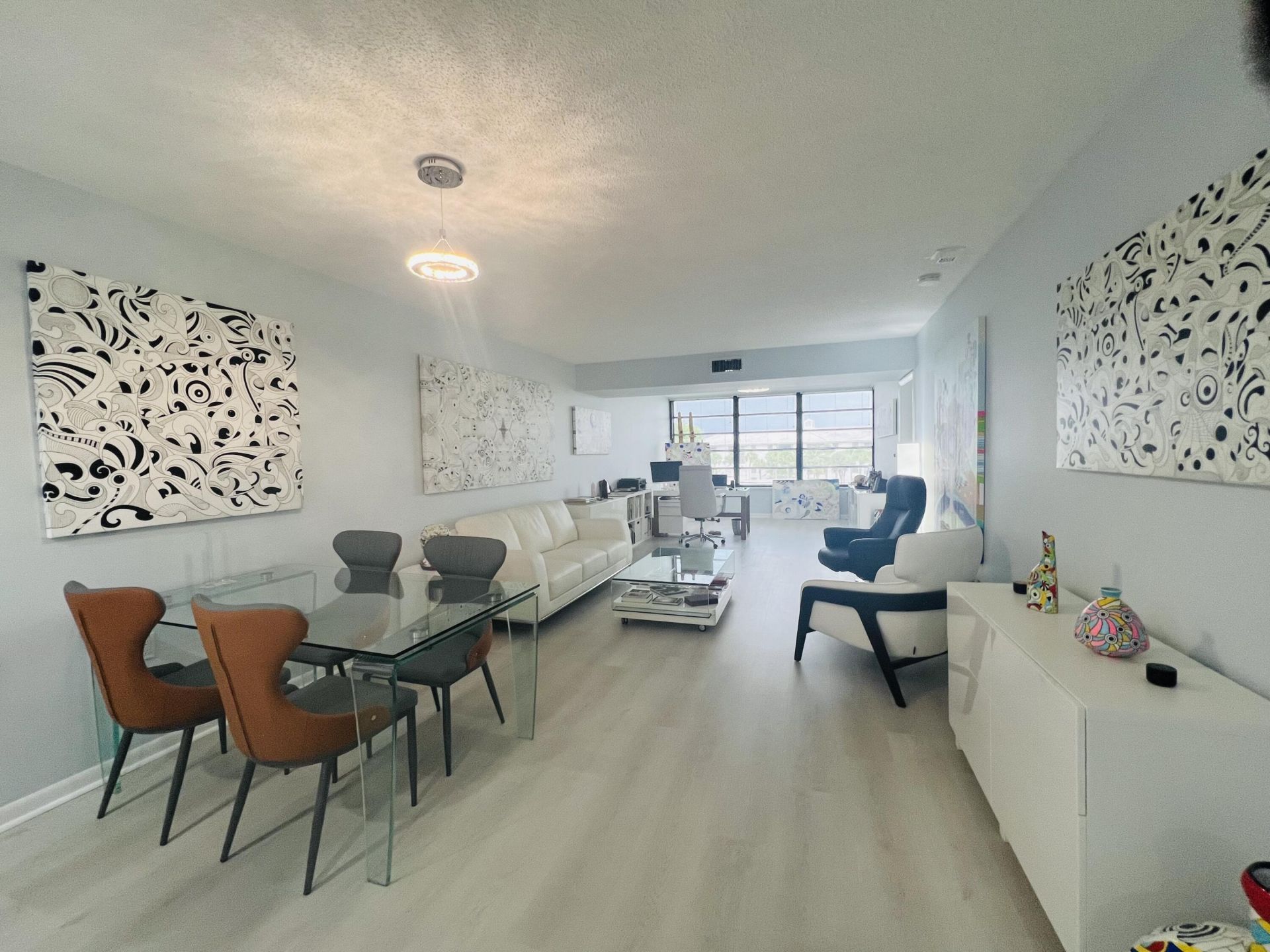 3635 Whitehall Drive, Unit 404, West Palm Beach, FL 33401 Photo