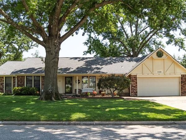 1109 Sherwood Lane, Broken Arrow, OK 74011