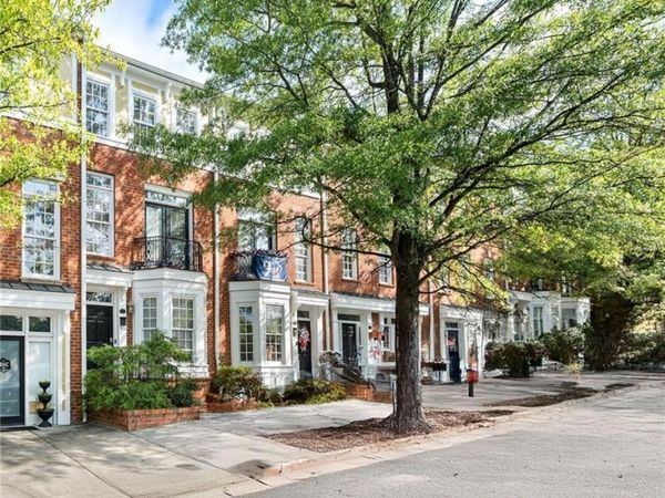 205 Southside Square , Greensboro, NC 27406