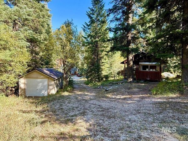 427 Doriann Drive, Cascade, ID 83611
