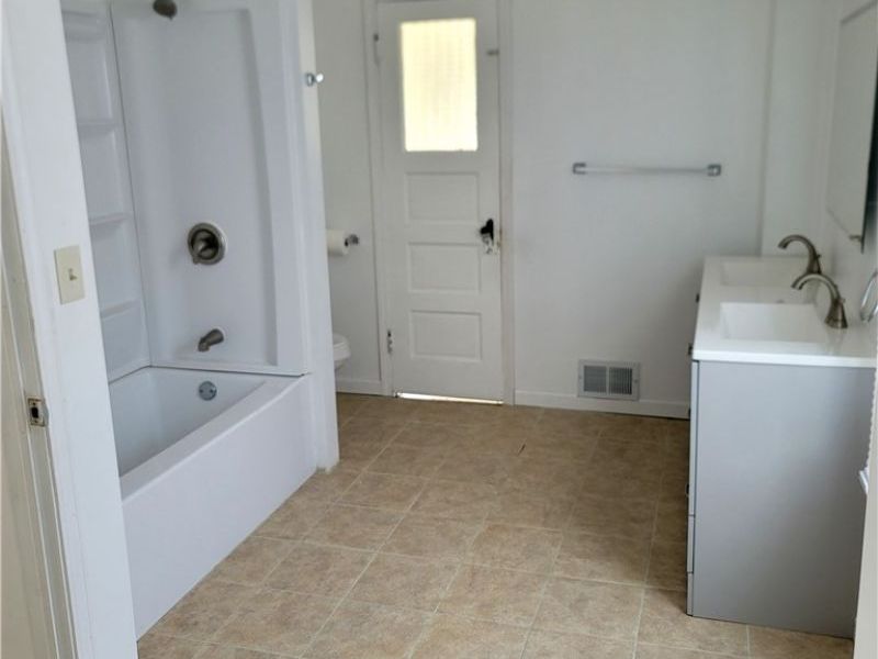 140 7th Street NW, Barberton, OH 44203 Photo 19