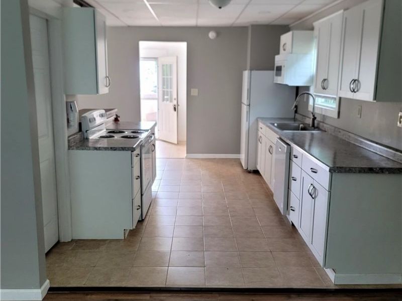 140 7th Street NW, Barberton, OH 44203 Photo 6