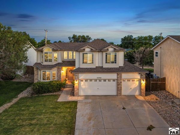 2206 Settlers Dr, Pueblo, CO 81008