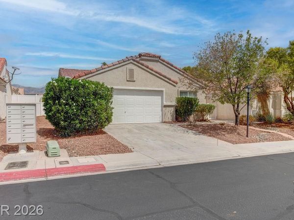 426 River Glider Avenue, North Las Vegas, NV 89084