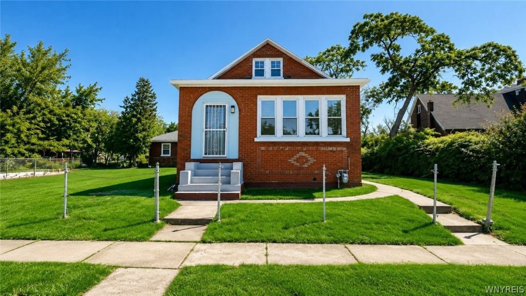 24 Fairview Avenue, Lackawanna, NY 14218 Main Photo