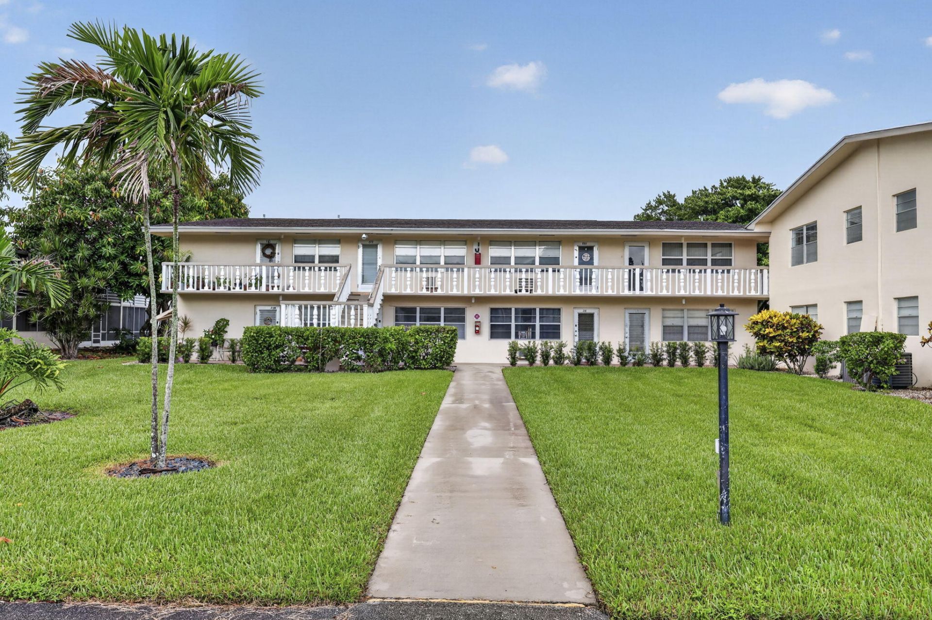 210 Canterbury J, Unit 1, West Palm Beach, FL 33417 Photo