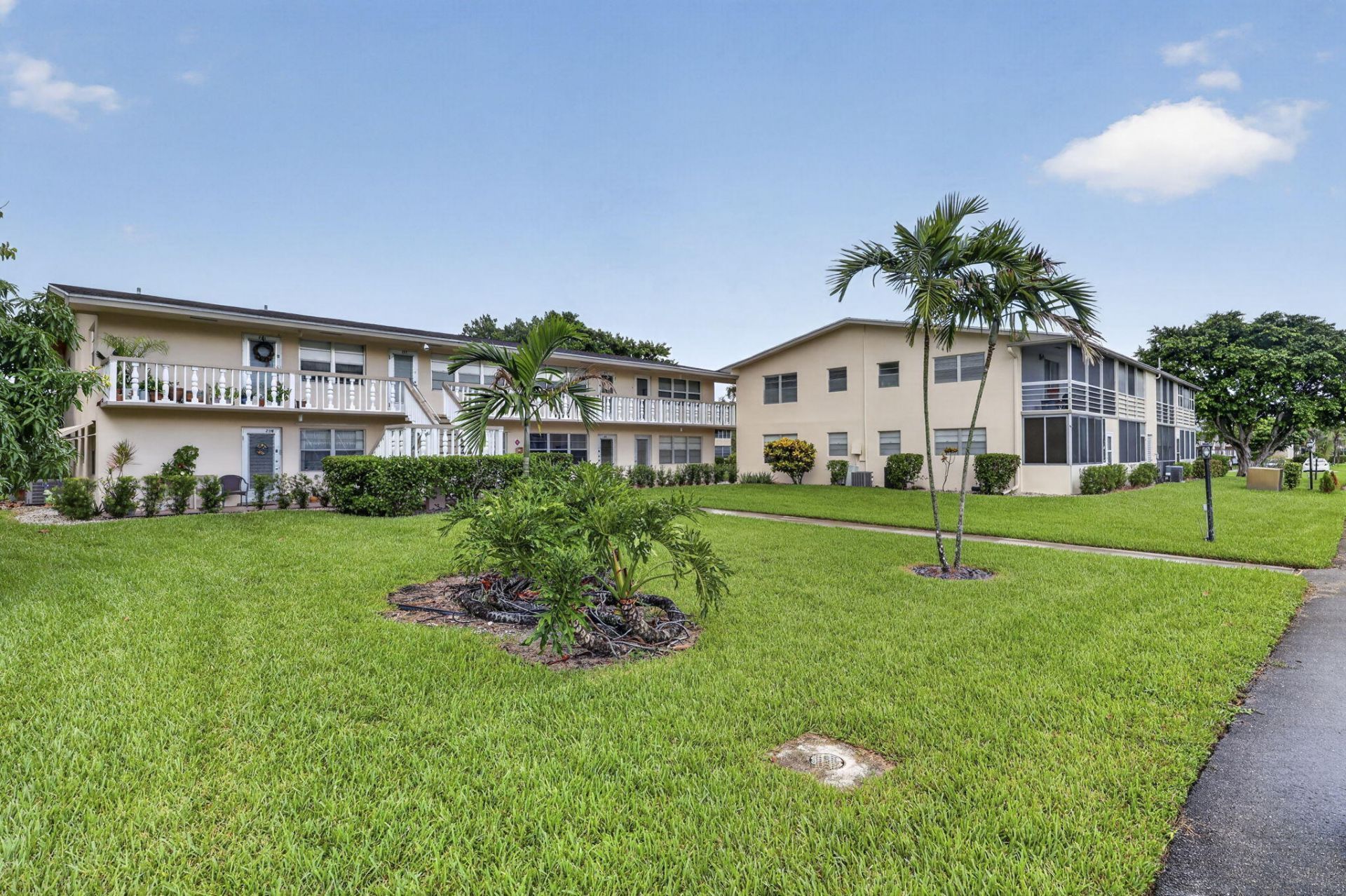 210 Canterbury J, Unit 1, West Palm Beach, FL 33417 Photo
