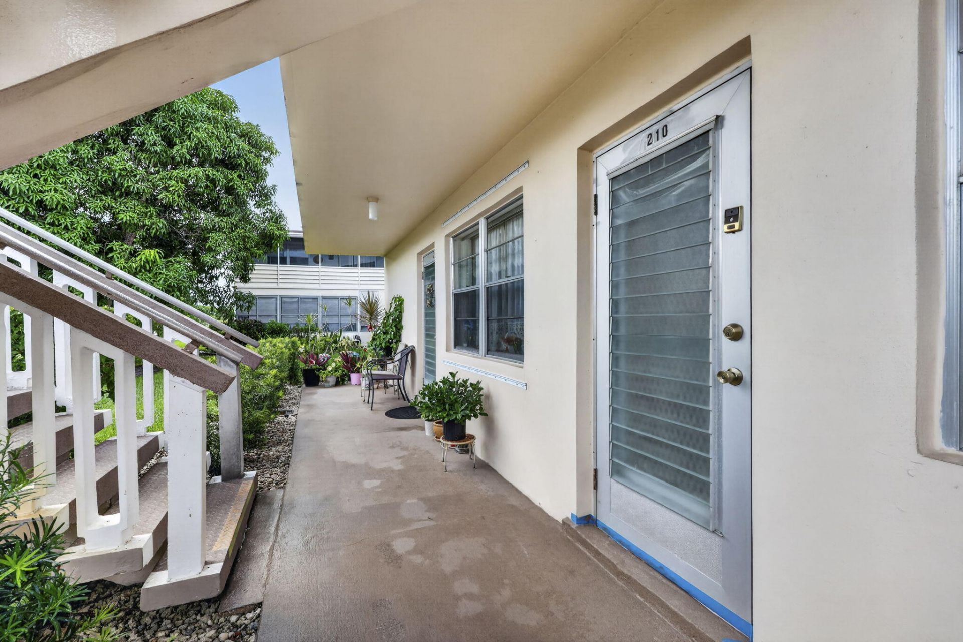 210 Canterbury J, Unit 1, West Palm Beach, FL 33417 Photo