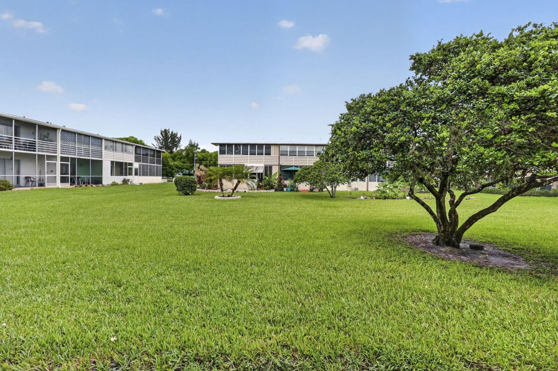 210 Canterbury J, Unit 1, West Palm Beach, FL 33417 Photo