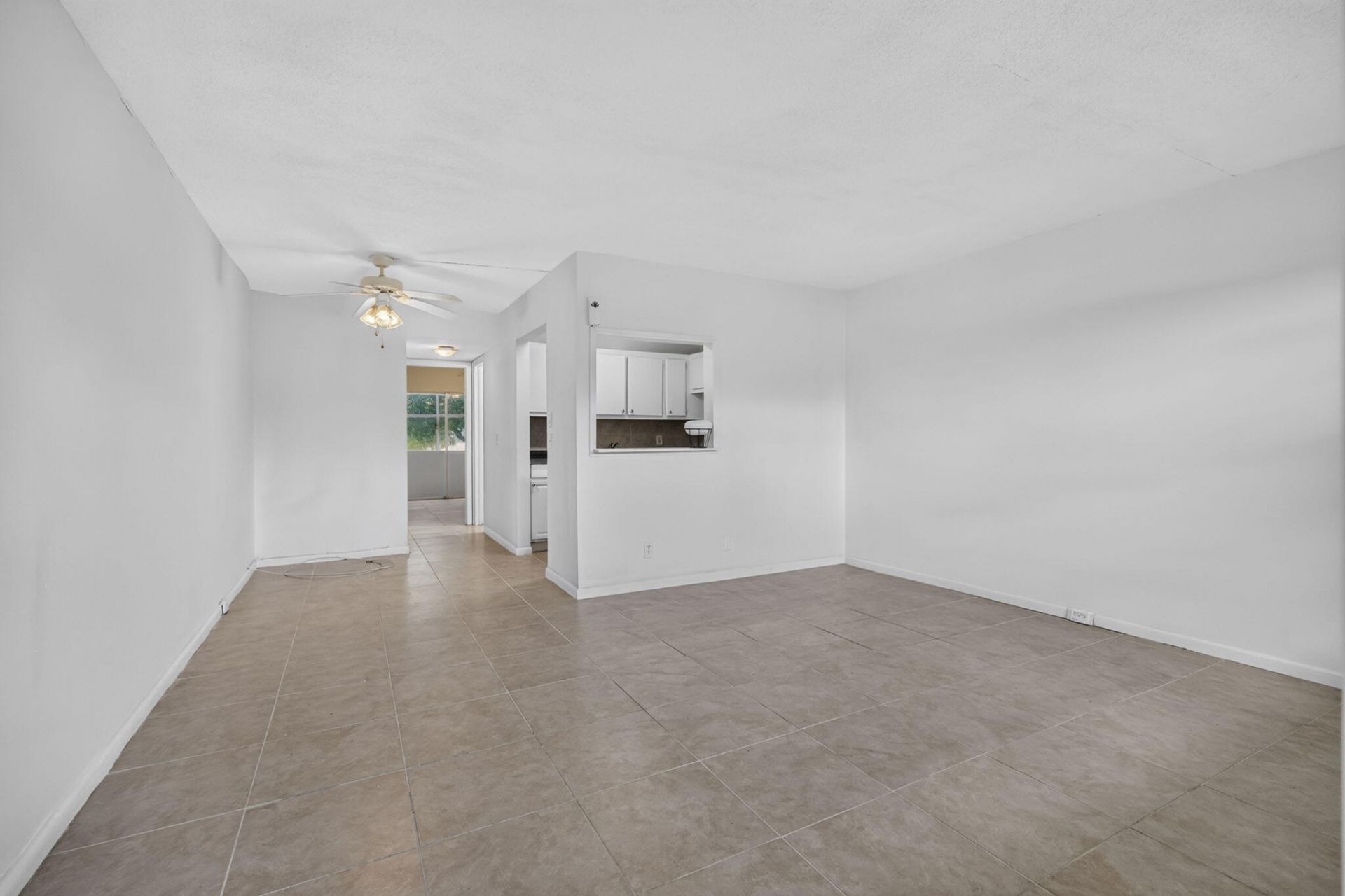 210 Canterbury J, Unit 1, West Palm Beach, FL 33417 Photo
